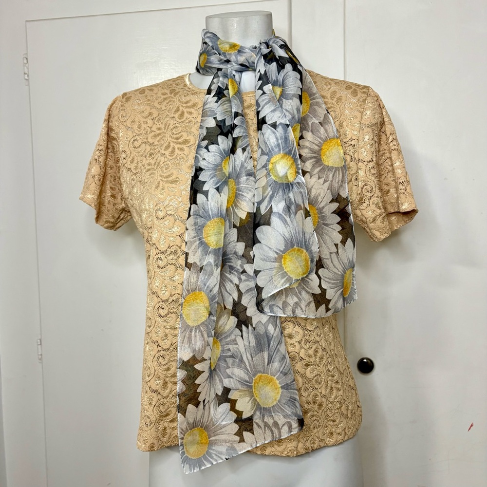 Vintage 80s Avon Daisy Sheer Thin Scarf Italy